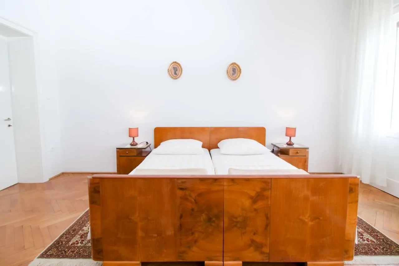 Apartment Alenka Opatija